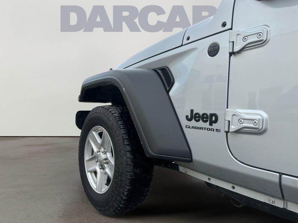 Used 2023 Jeep Gladiator Sport image 31