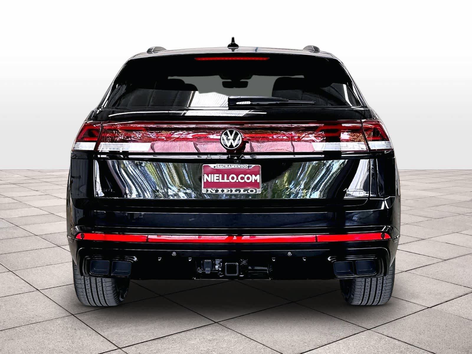 New 2026 Volkswagen Atlas Cross Sport SEL R-Line AWD/4WD image 4