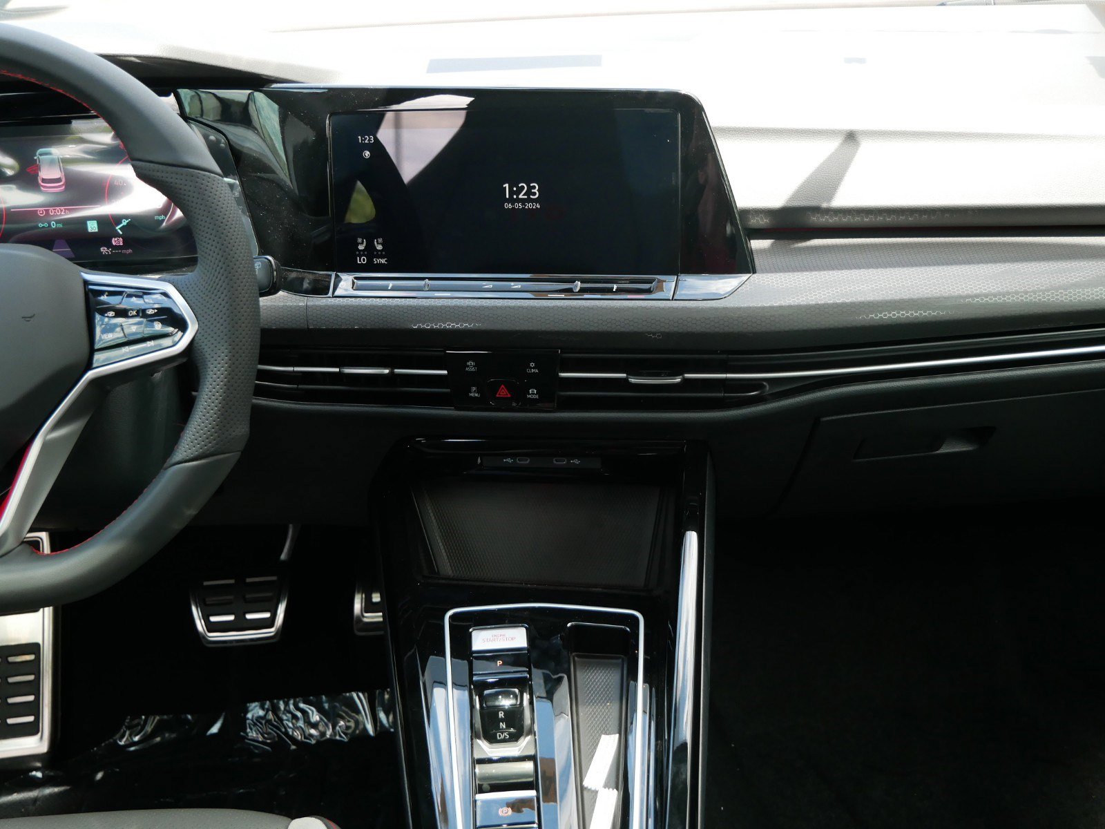 New 2024 Volkswagen GTI Autobahn image 15