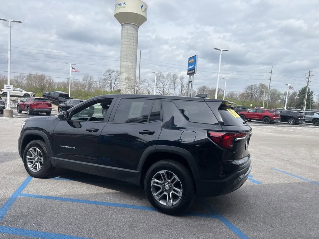 Used 2025 GMC Terrain Elevation image 13