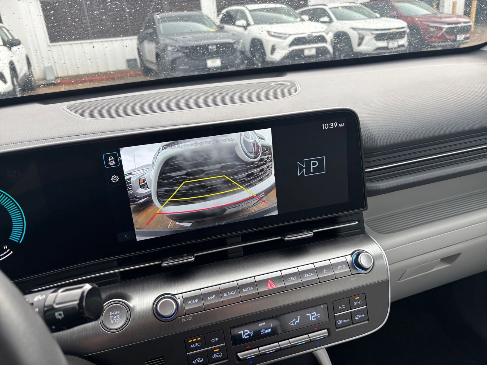 Used 2025 Hyundai Kona SEL image 24