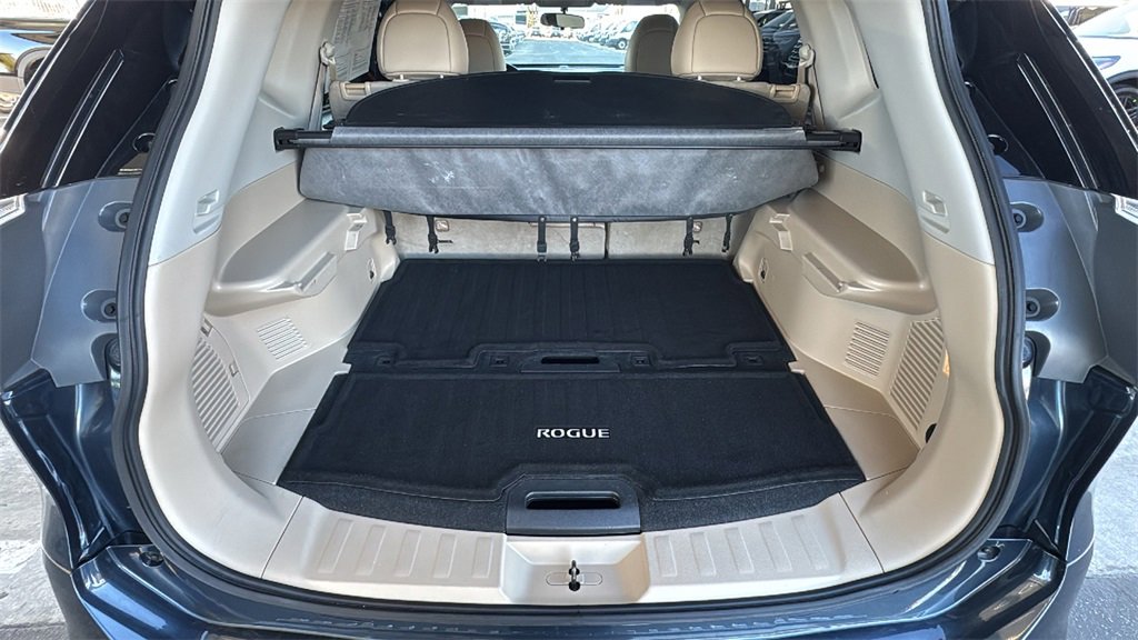 Used 2016 Nissan Rogue SL image 24