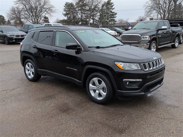 Certified 2019 Jeep Compass Latitude w/ Cold Weather Group image 7