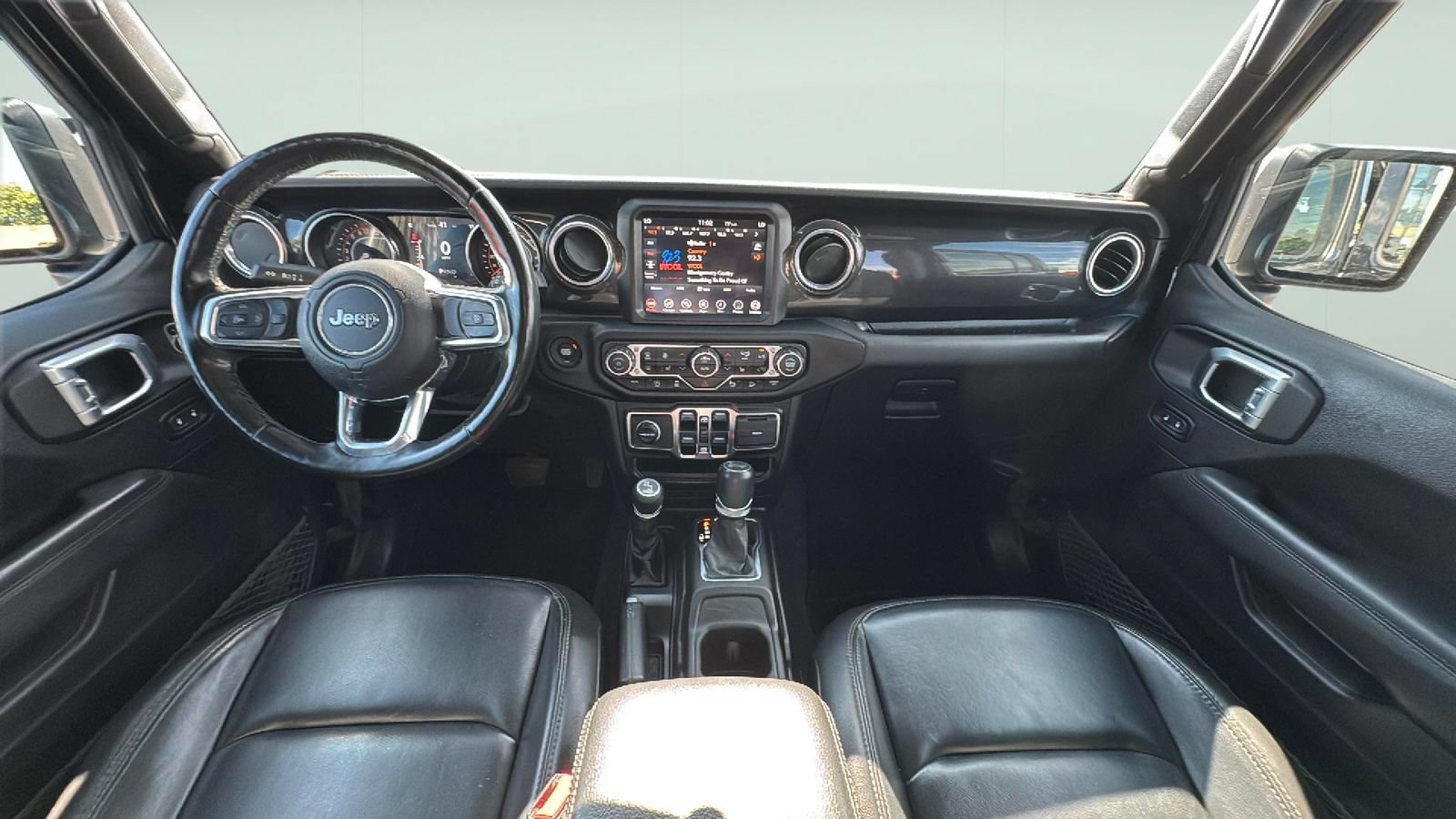 Used 2021 Jeep Wrangler Unlimited Sahara AWD/4WD image 12