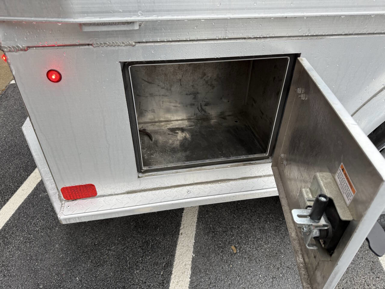 Used 2024 Ford F350 XLT image 6