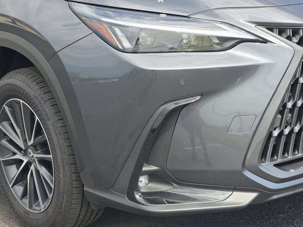 Used 2025 Lexus NX 250 FWD w/ Accessory Package (K3) image 9