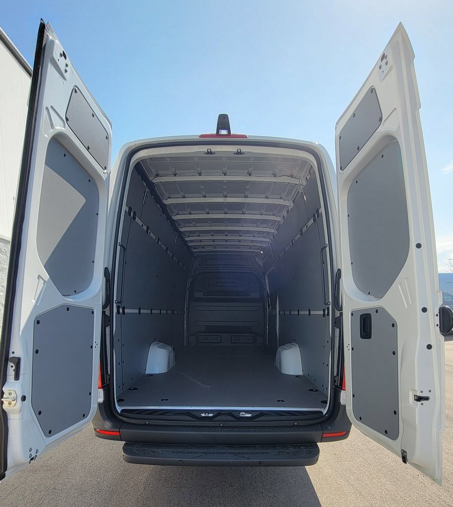 New 2025 Mercedes-Benz Sprinter 2500 image 7