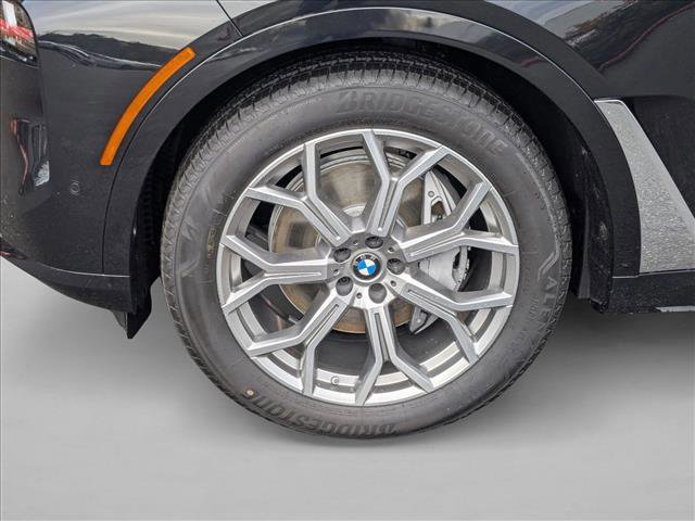 New 2026 BMW X7 xDrive40i w/ Premium Package image 10
