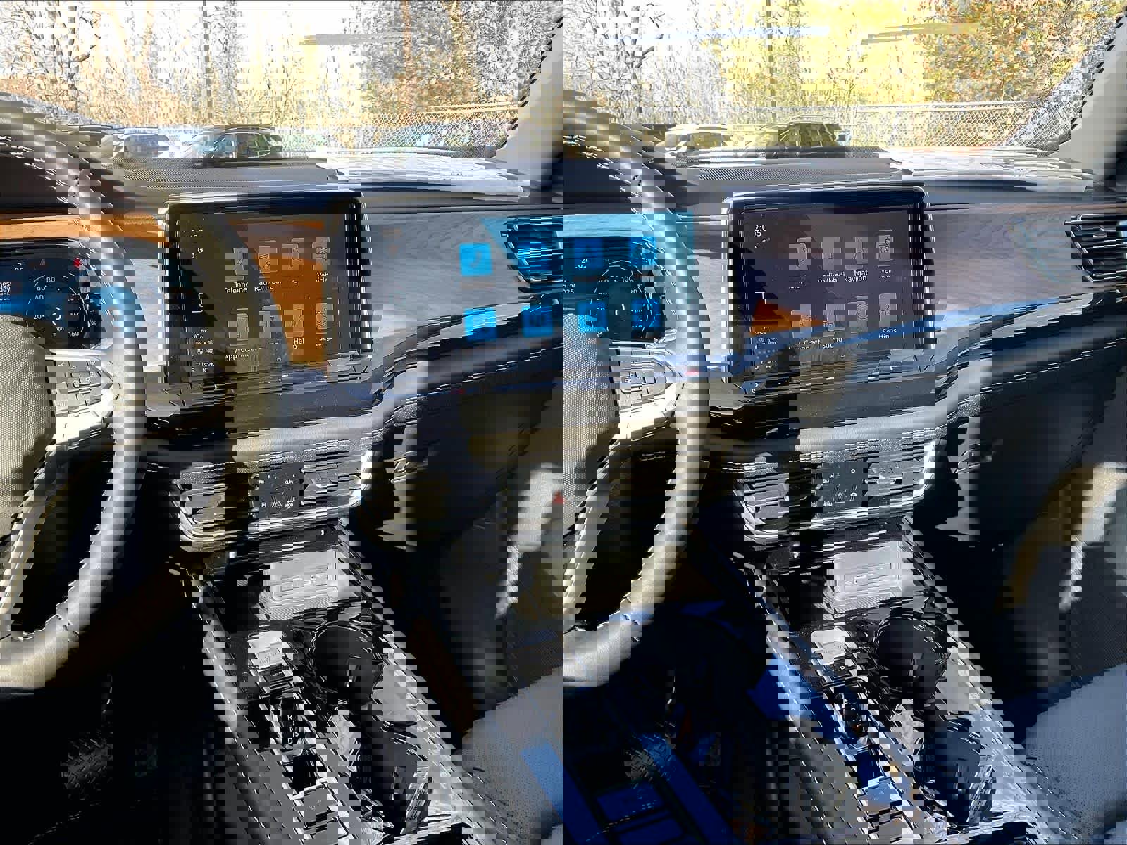 New 2026 Volkswagen Atlas SE image 13