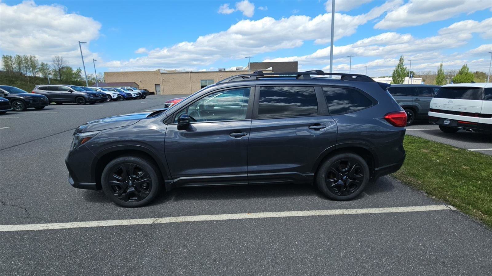 Used 2023 Subaru Ascent Onyx Edition Limited AWD/4WD image 4