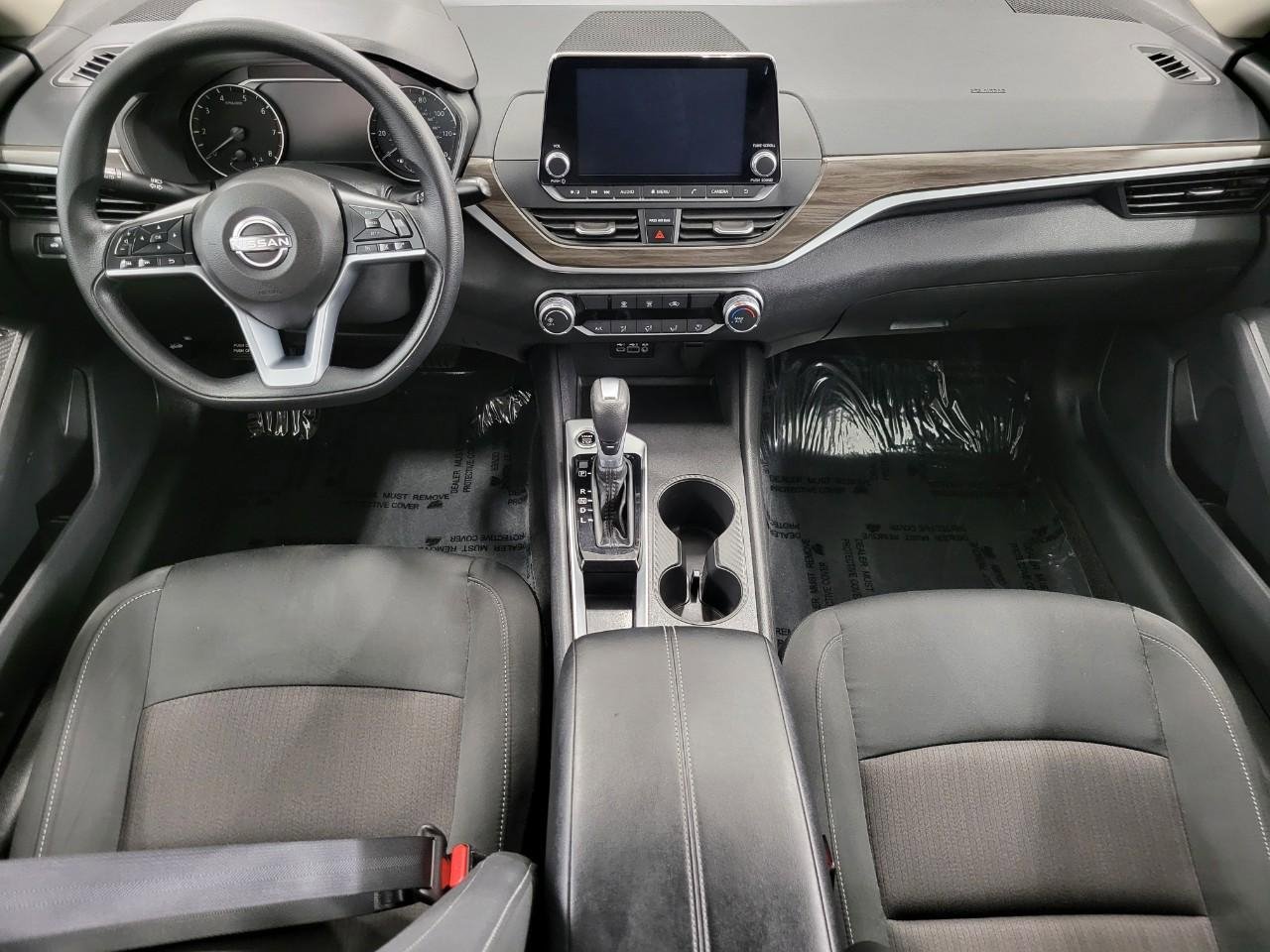 Used 2025 Nissan Altima 2.5 SV FWD image 6