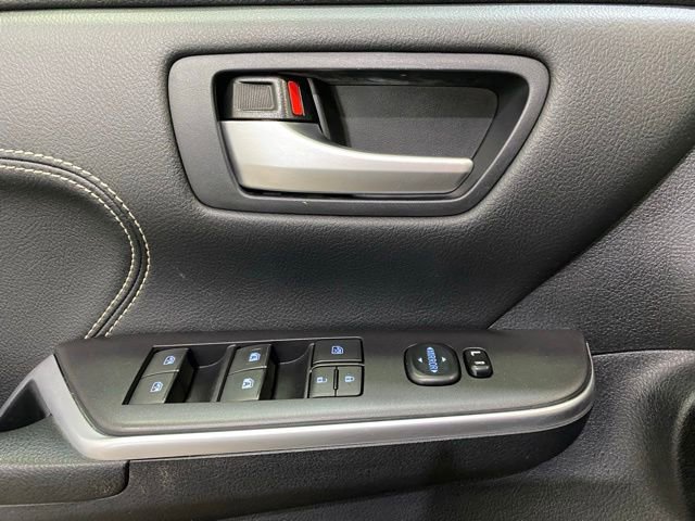 Used 2015 Toyota Camry XLE w/ Moonroof Package image 13