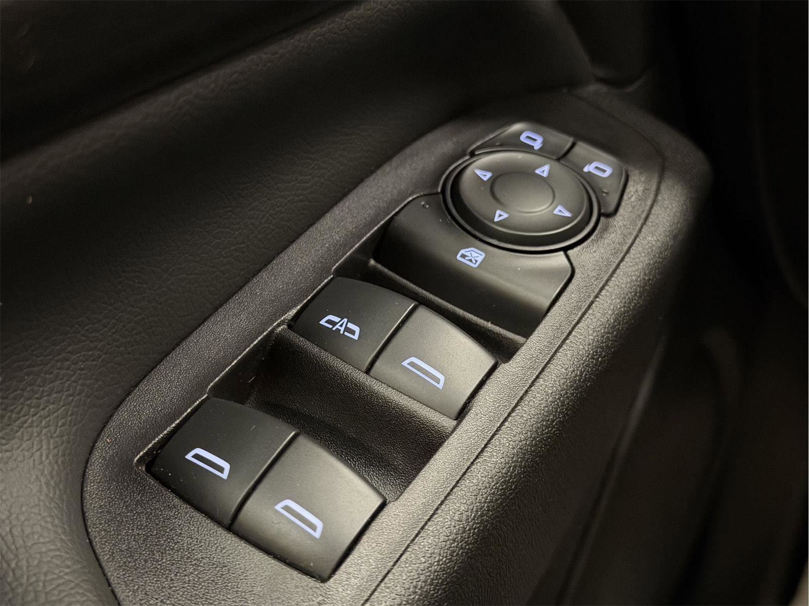 Certified 2021 Chevrolet Equinox Premier image 46