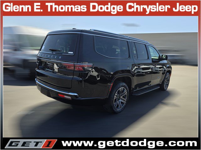New 2025 Jeep Wagoneer L 4WD w/ Convenience Group I image 4