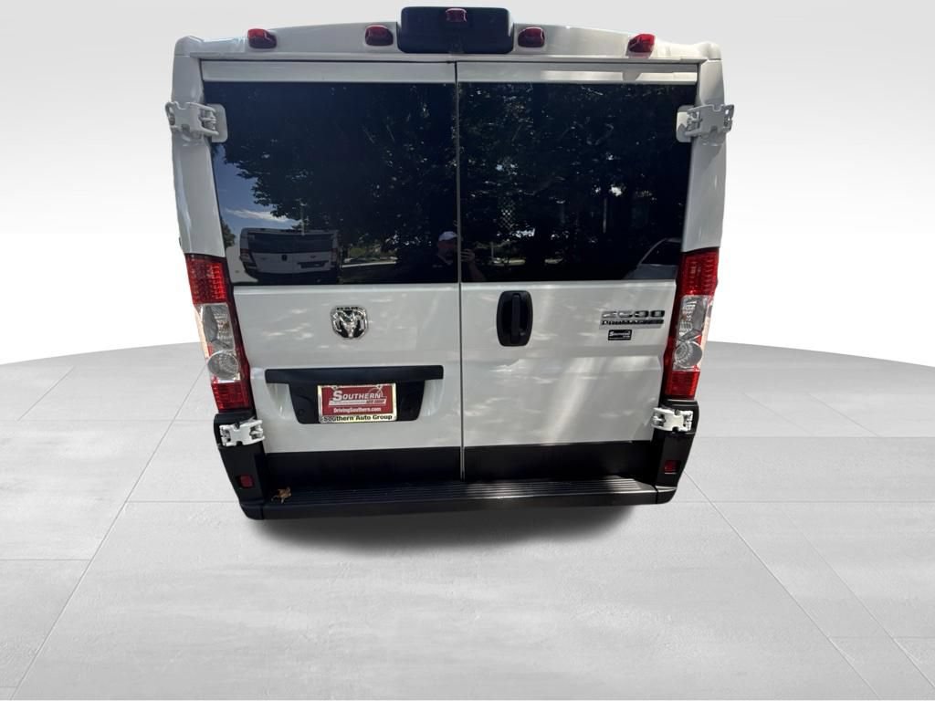 Used 2025 RAM ProMaster 2500 w/ U-Haul Equipment Group FWD image 4