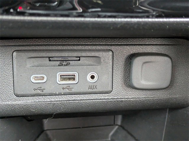 Used 2022 Buick Encore GX Select w/ Advanced Technology Package image 25