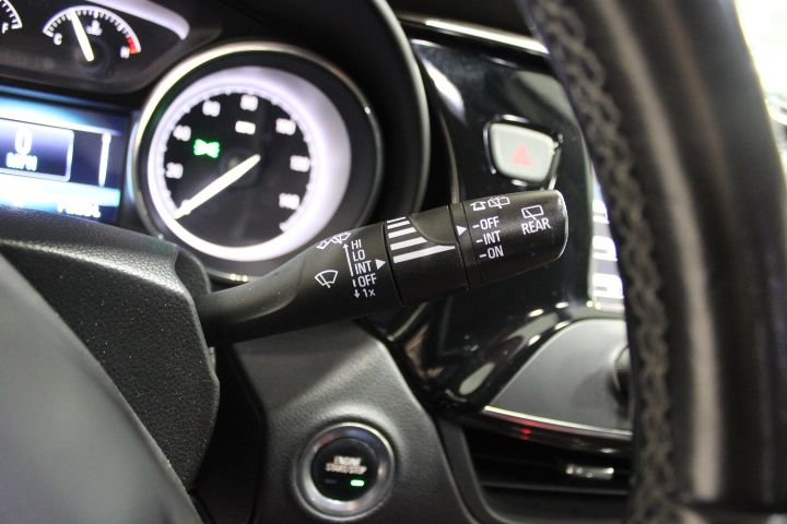 Used 2019 Buick Envision Essence w/ LPO, Cargo Package image 40