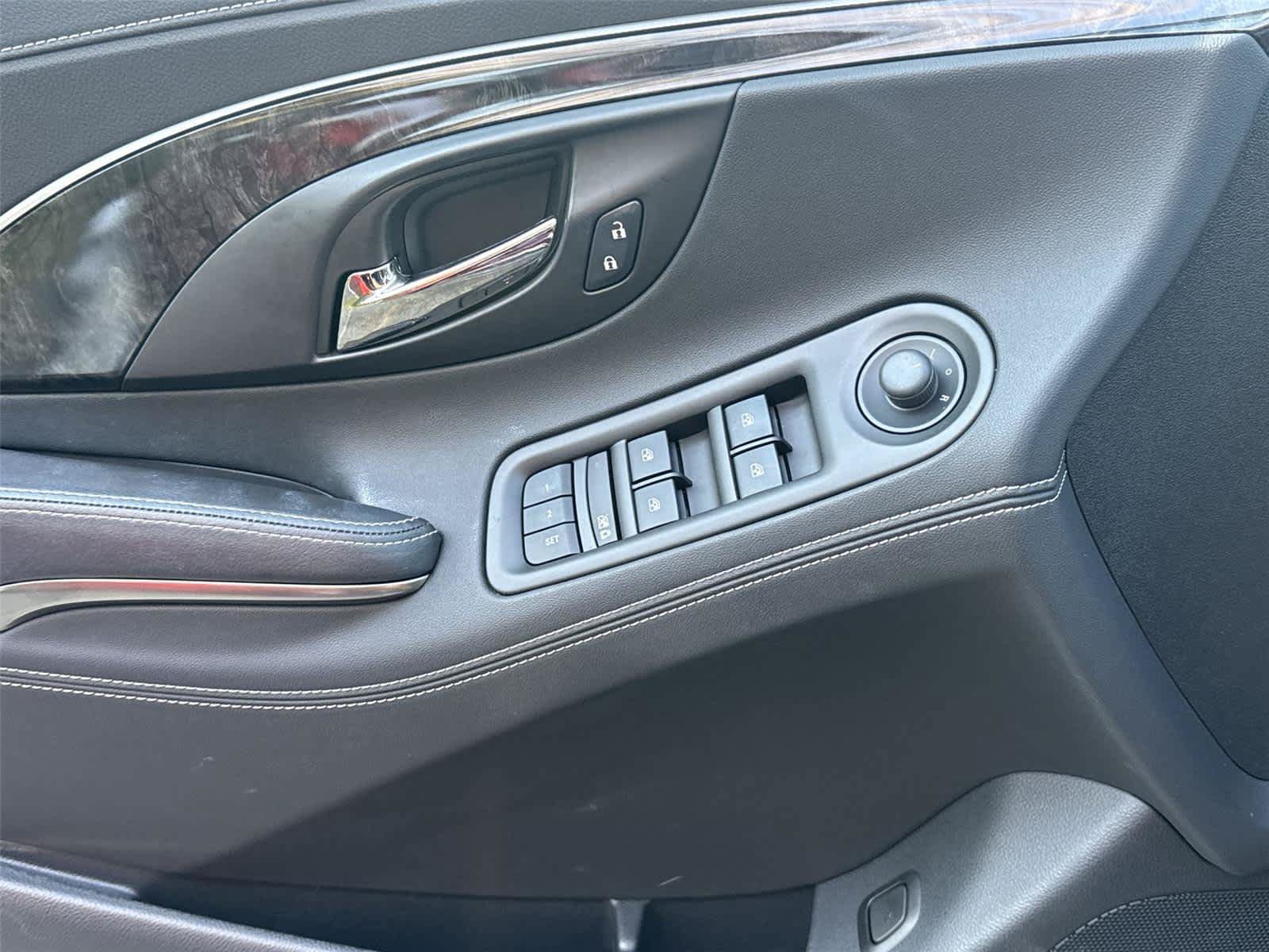Used 2014 Buick LaCrosse Leather FWD image 31