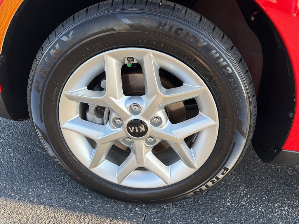 Used 2020 Kia Soul S image 13