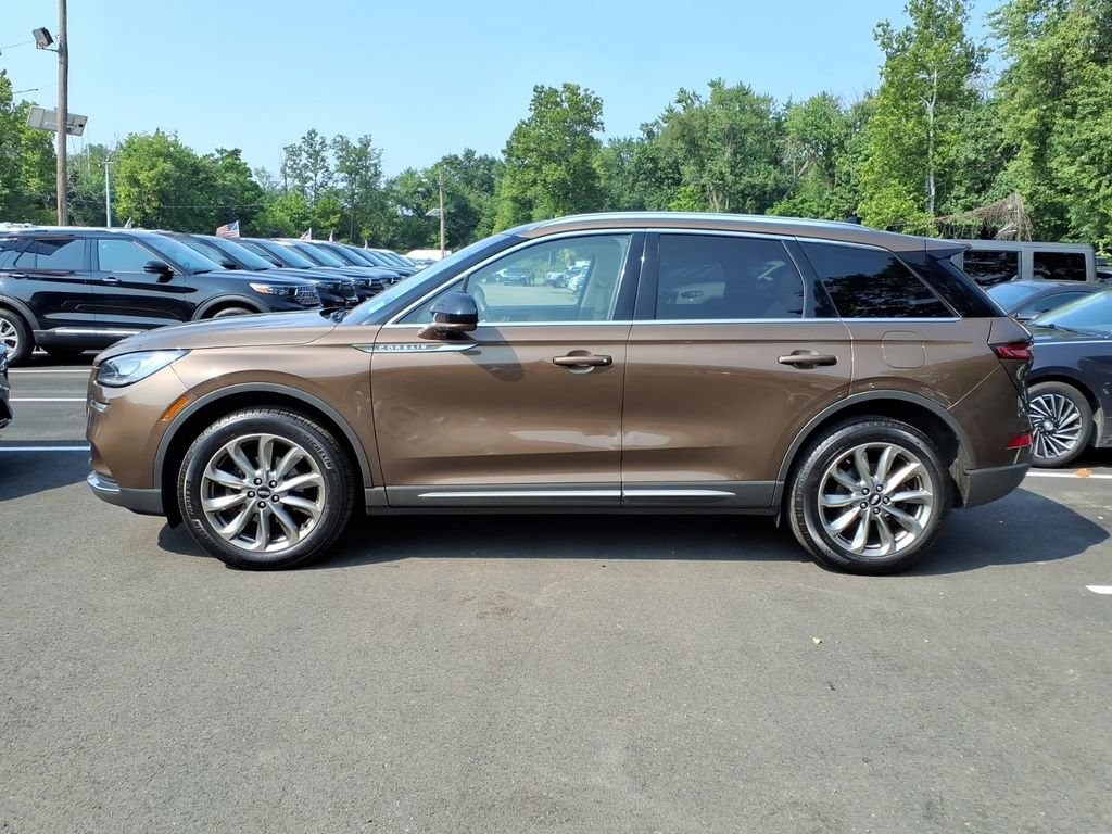 Used 2022 Lincoln Corsair AWD w/ Premium Package image 19