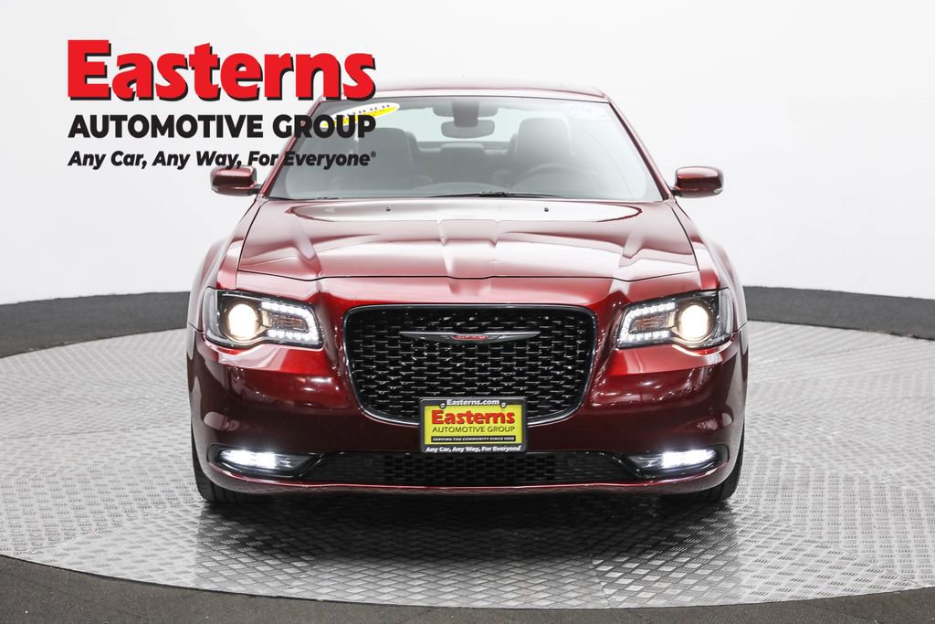 Used 2023 Chrysler 300 S image 2