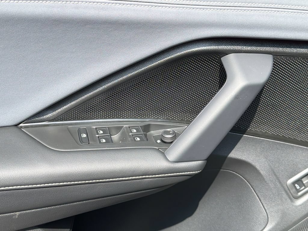 New 2026 Volkswagen Tiguan SE AWD/4WD image 24
