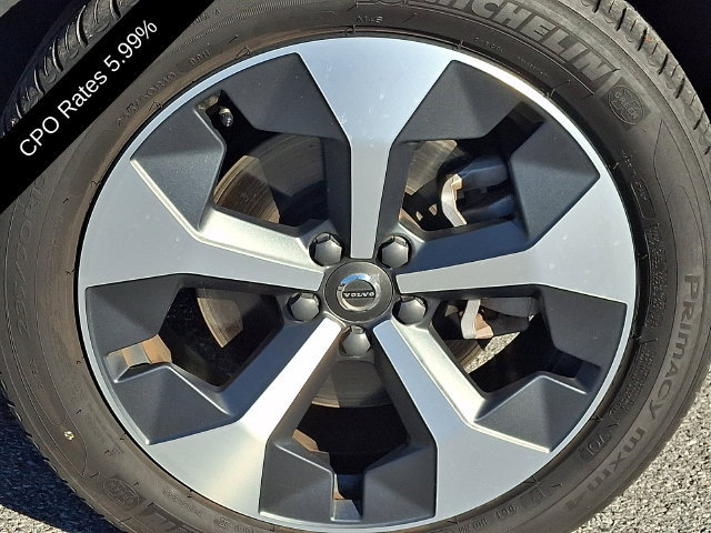 Certified 2024 Volvo XC40 B5 Plus w/ Climate Package AWD/4WD image 10
