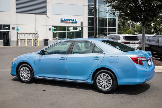Used 2012 Toyota Camry LE FWD image 16