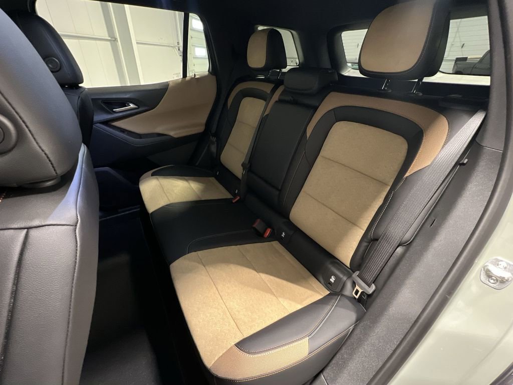 New 2026 Chevrolet Equinox ACTIV image 25