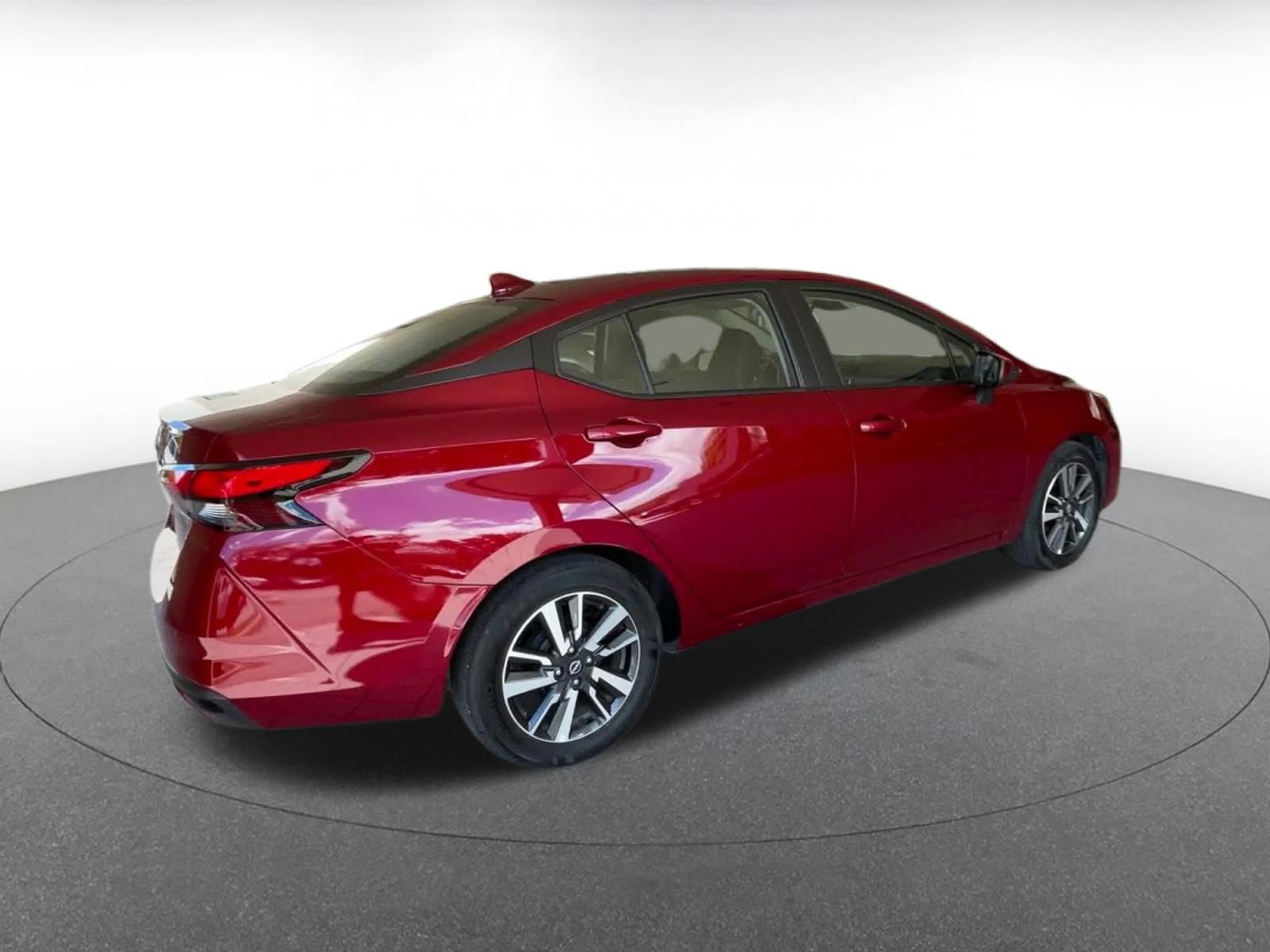 Used 2025 Nissan Versa SV image 15