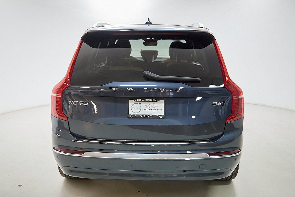 Certified 2024 Volvo XC90 B6 Ultimate w/ Lounge Package image 8
