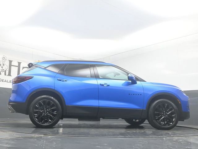 Used 2024 Chevrolet Blazer LT w/ LPO, Black Grille Bar Package image 52