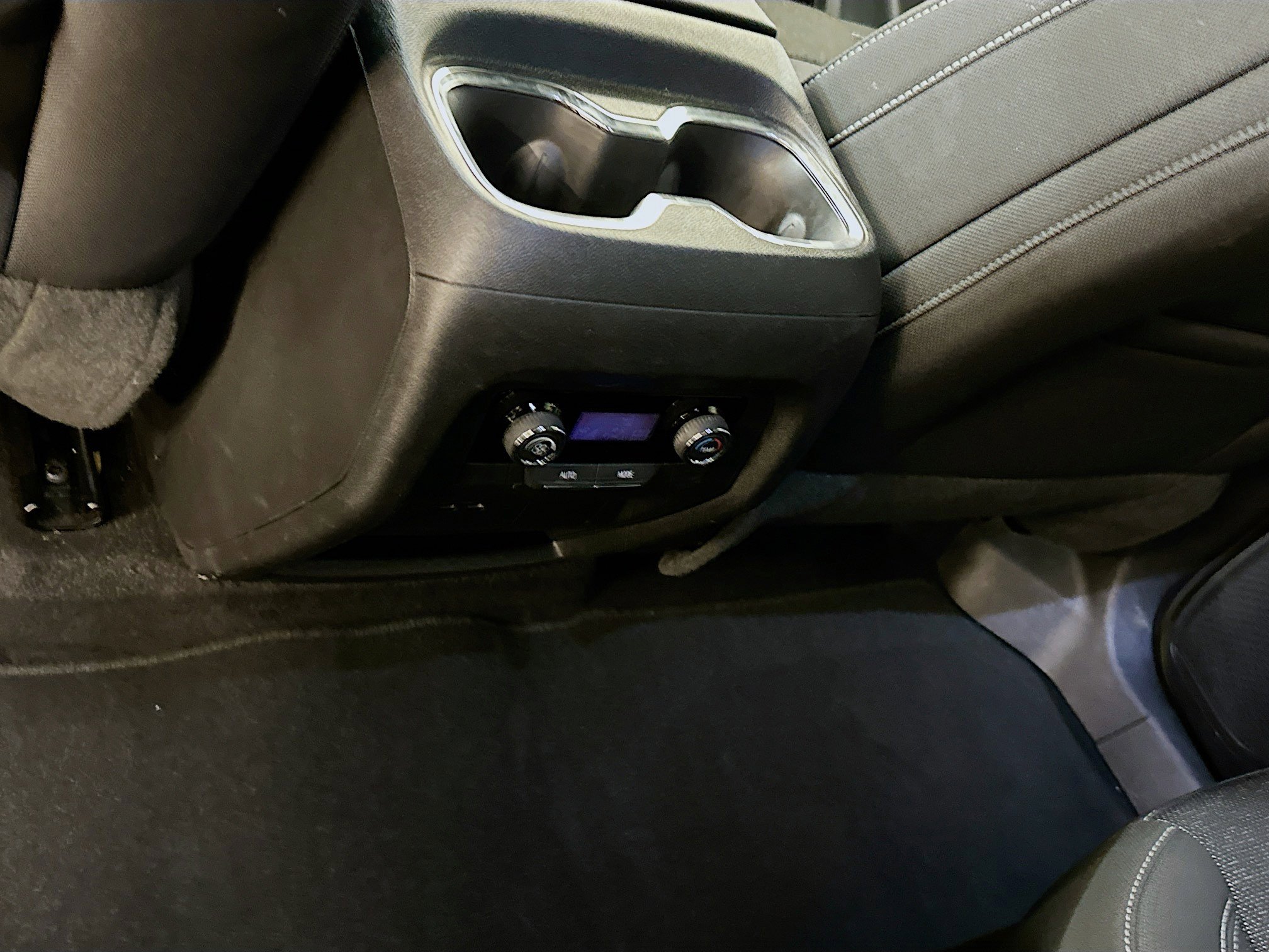 Used 2025 Chevrolet Traverse LT AWD/4WD image 28