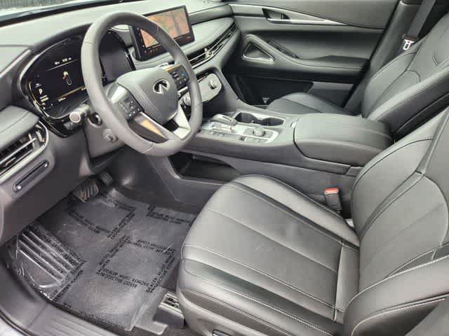 Certified 2026 INFINITI QX60 Luxe w/ Cargo Package FWD image 2