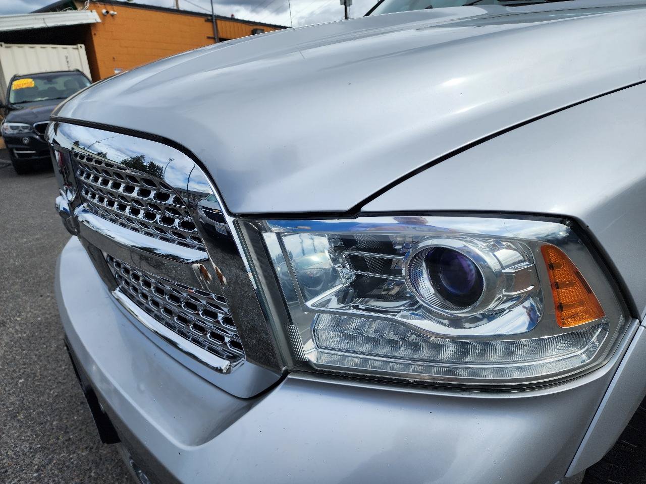 Used 2014 RAM 1500 Laramie w/ Convenience Group AWD/4WD image 32