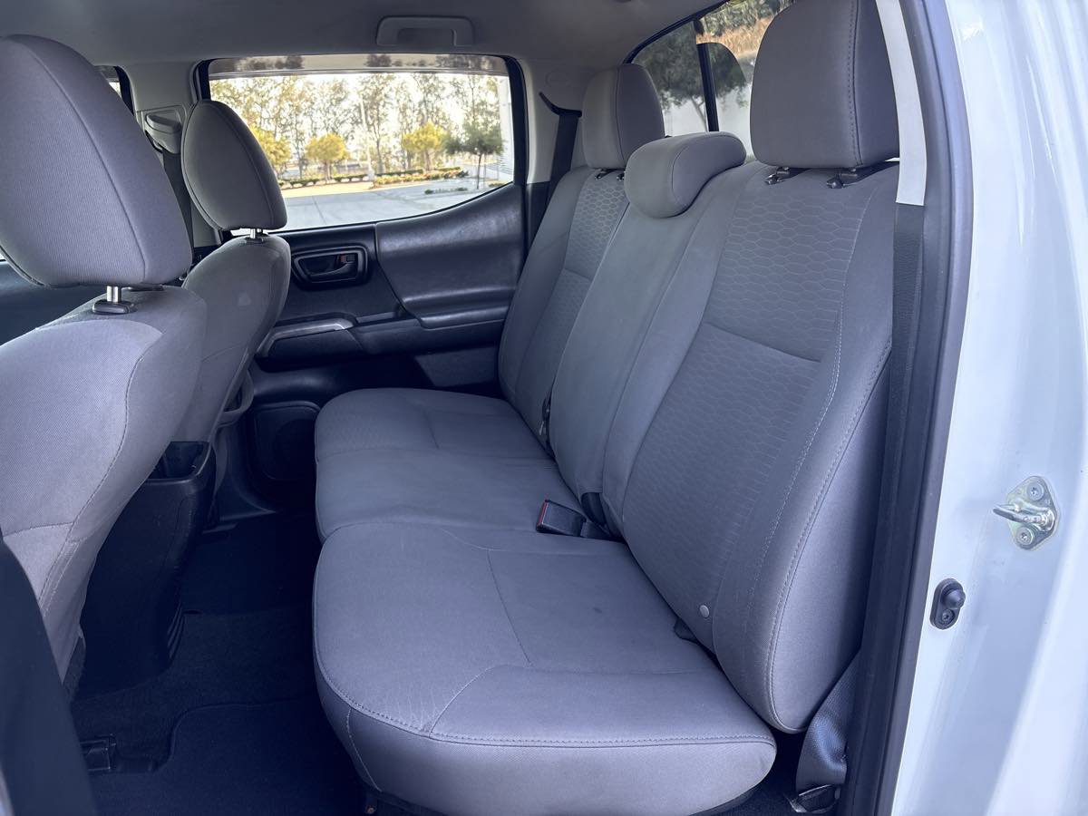 Used 2017 Toyota Tacoma SR5 w/ Tow Package image 13