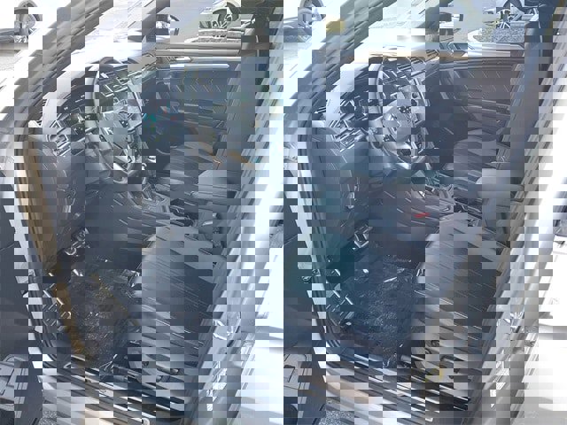 Certified 2022 Volkswagen Tiguan SE R-Line image 18