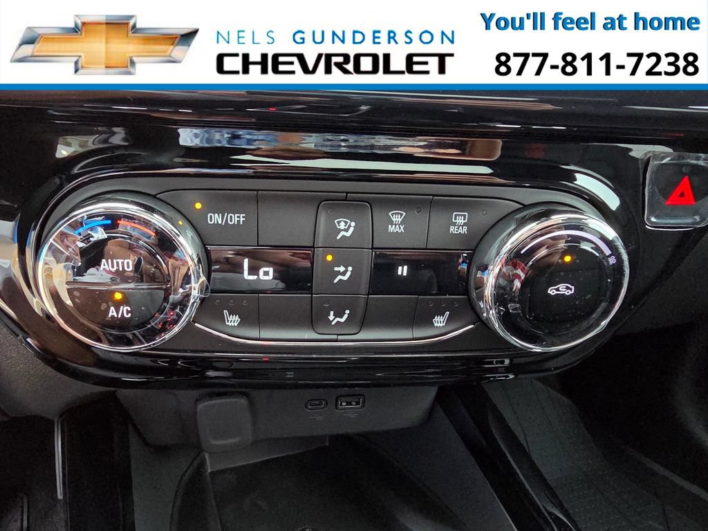 New 2026 Chevrolet Trax RS w/ Sunroof Package FWD image 22