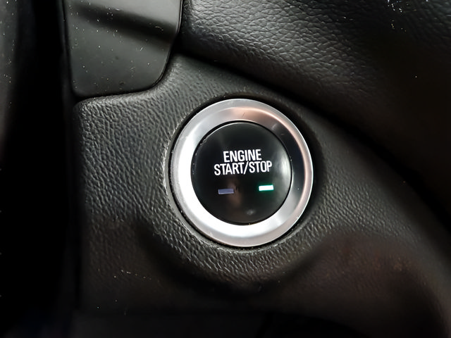 Used 2022 Chevrolet Equinox LT FWD image 16