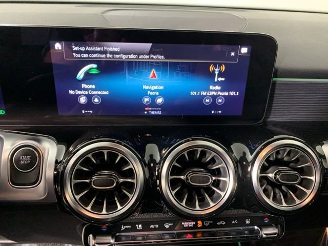 Used 2023 Mercedes-Benz EQB 300 4MATIC image 25