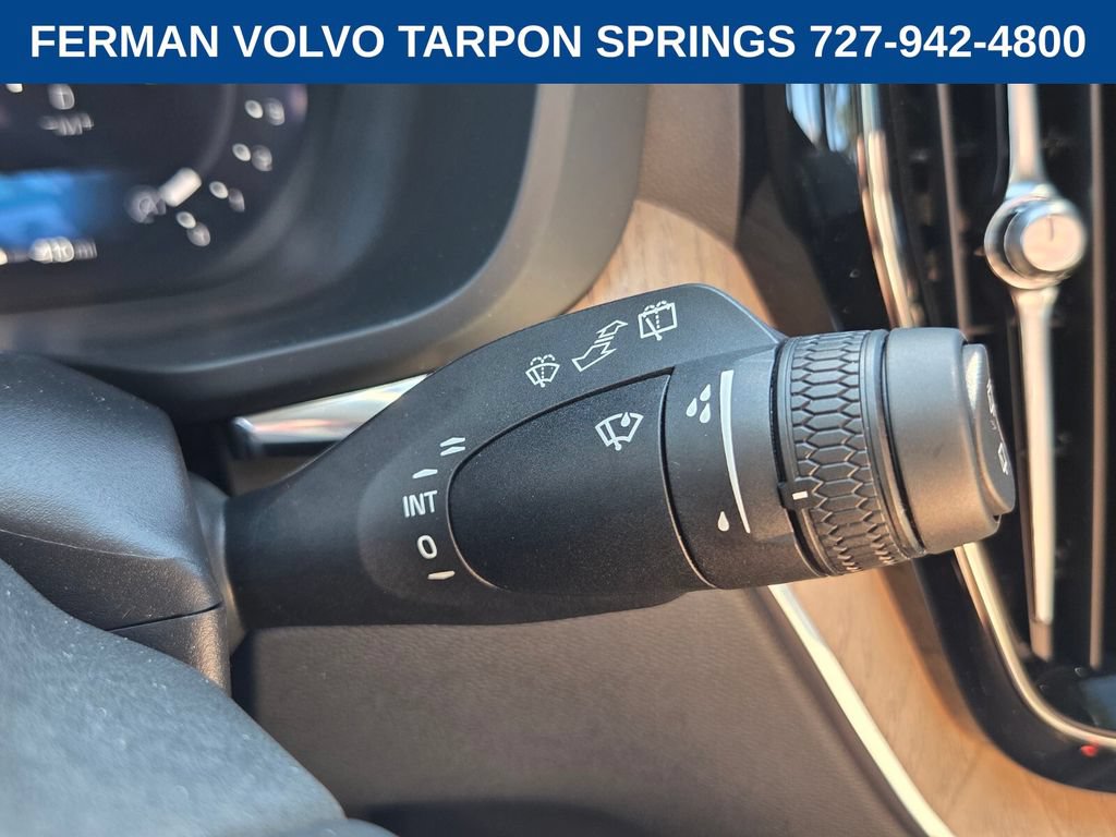 New 2026 Volvo XC60 B5 Core AWD/4WD image 30