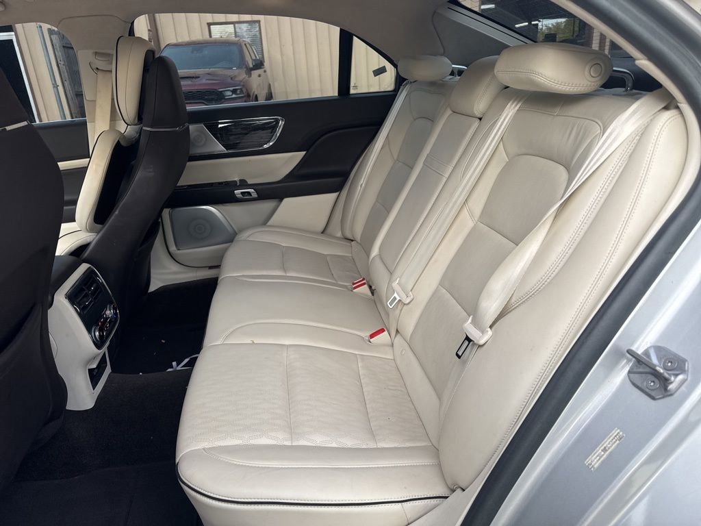 Used 2018 Lincoln Continental Black Label image 6