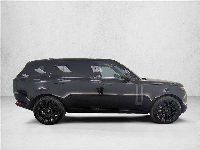 Certified 2025 Land Rover Range Rover Long Wheelbase SE AWD/4WD image 4