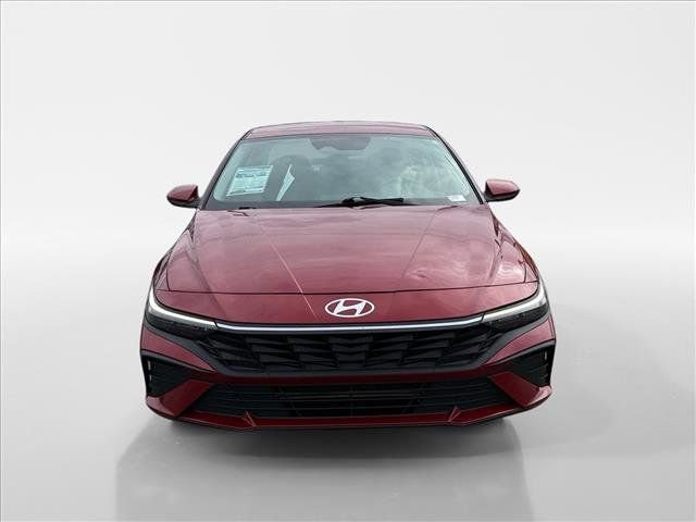 Used 2024 Hyundai Elantra SEL image 9