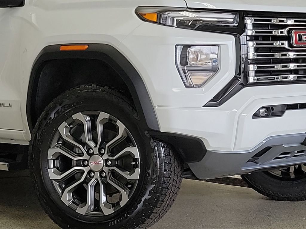 Certified 2023 GMC Canyon Denali image 2