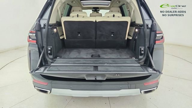 Used 2024 BMW X7 xDrive40i w/ Parking Assistance Package AWD/4WD image 14