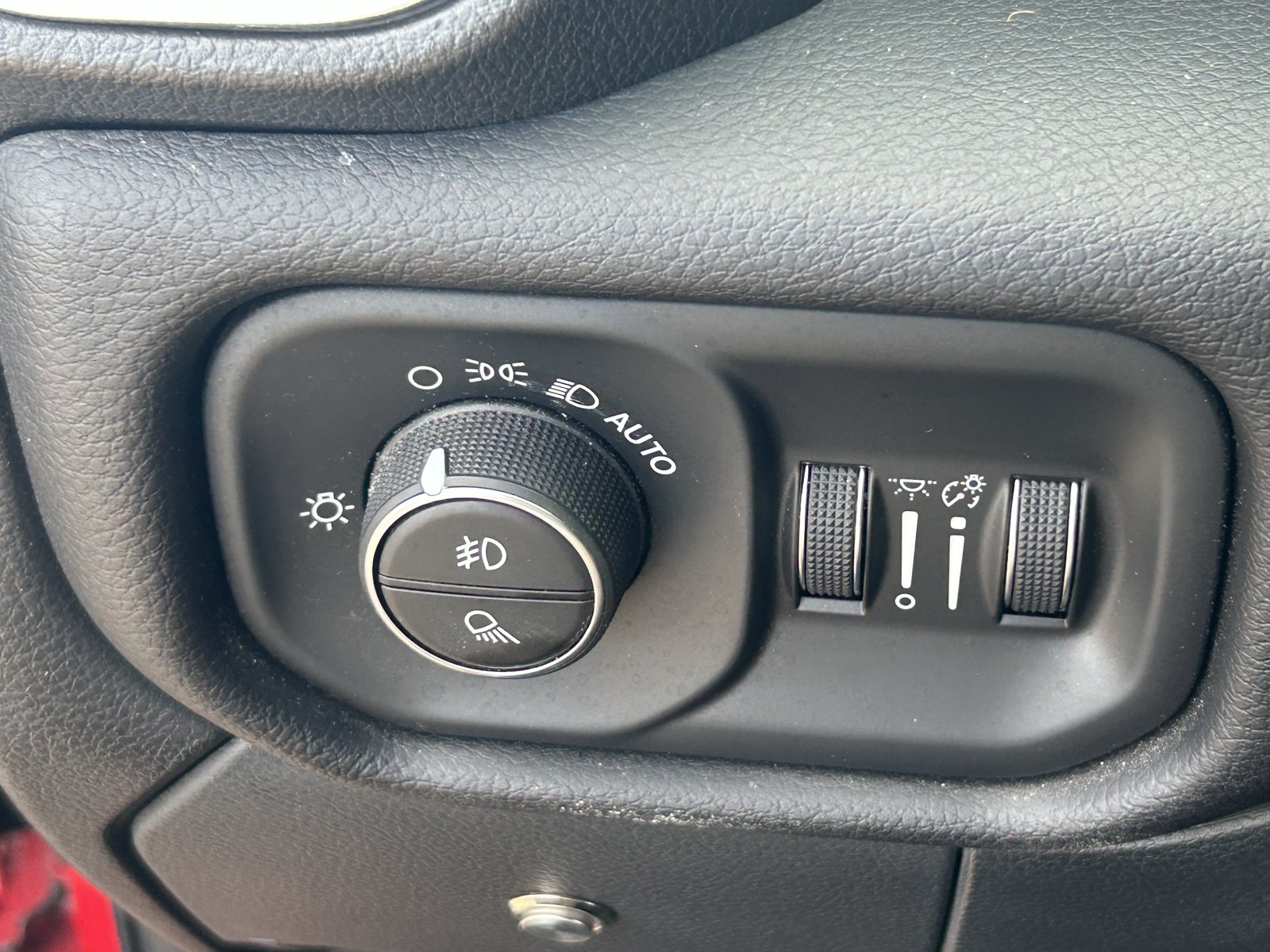 Used 2021 RAM 3500 Laramie w/ Safety Group AWD/4WD image 17