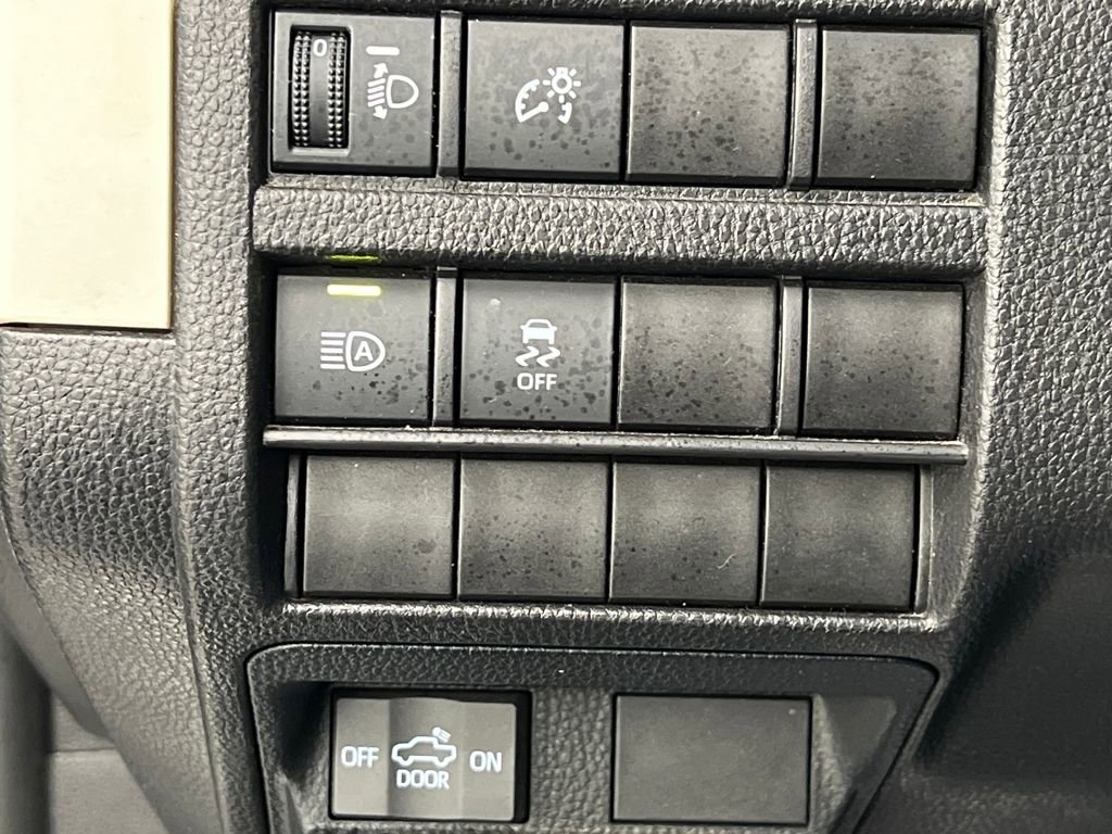 Used 2024 Toyota Tacoma TRD Off-Road AWD/4WD image 34