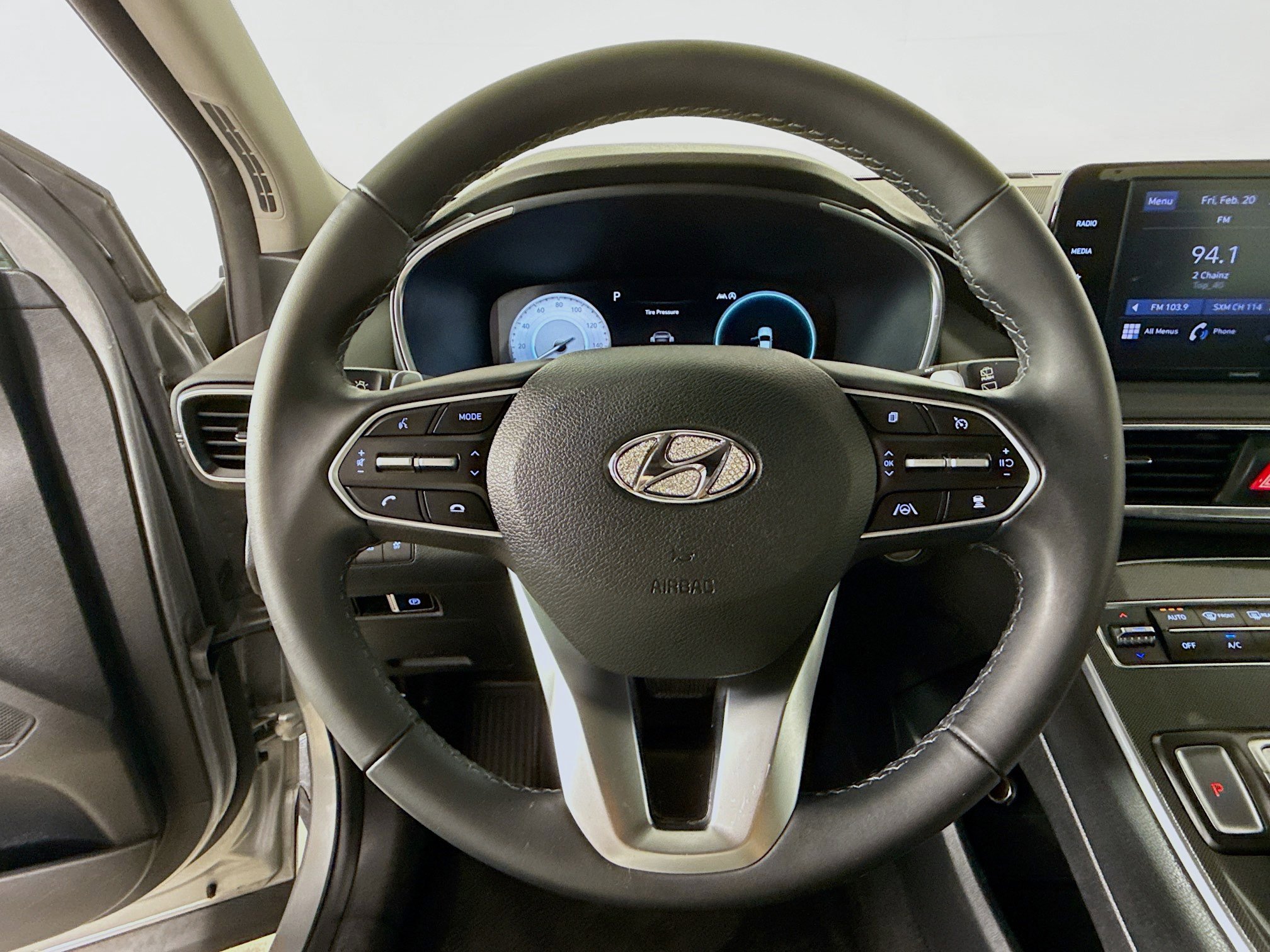 Used 2022 Hyundai Santa Fe SEL w/ Convenience Package image 11