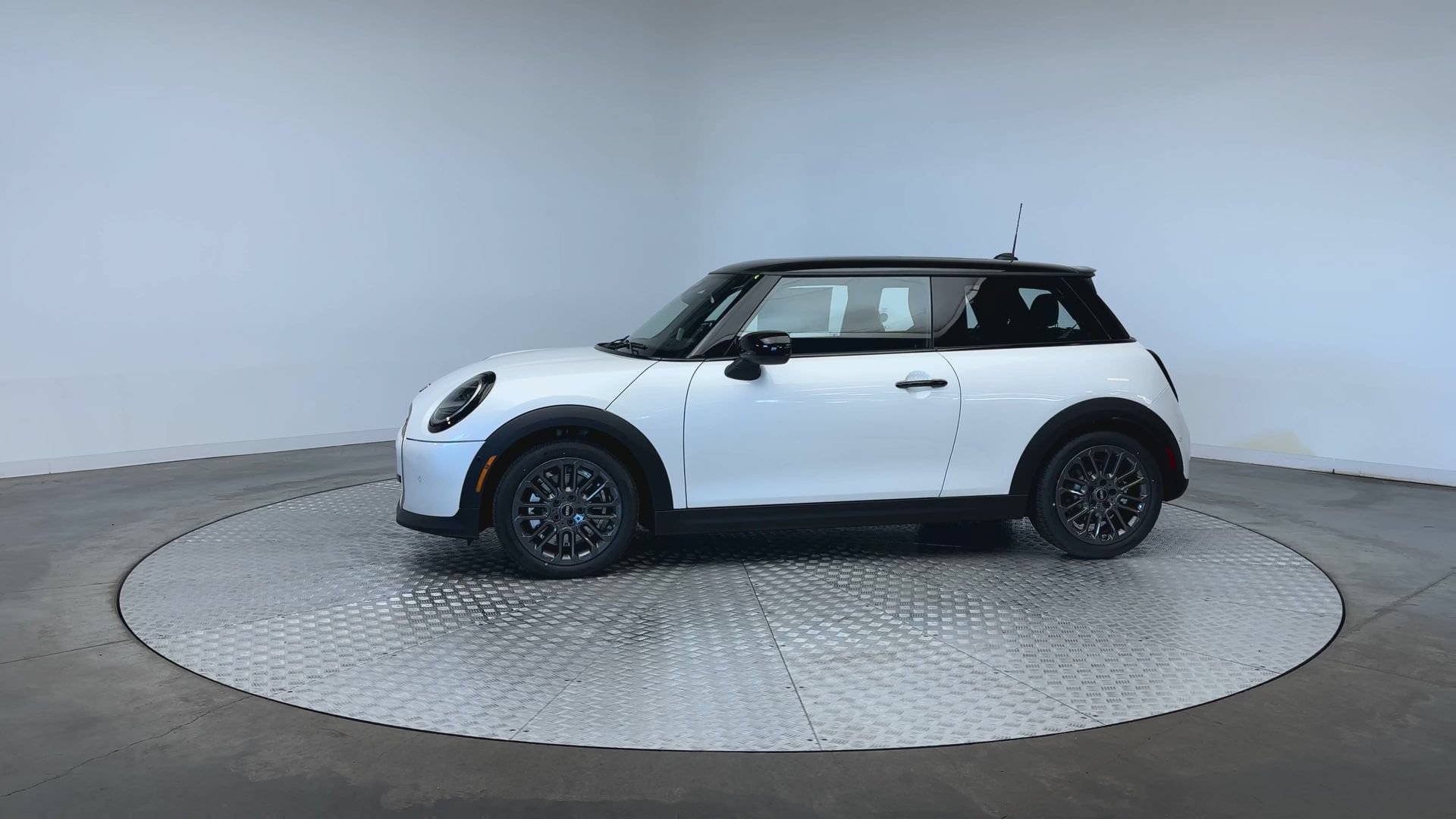 New 2026 MINI Cooper S FWD image 5